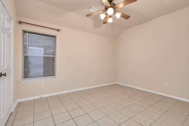 Building Photo - 25315 Walter Peak Ln