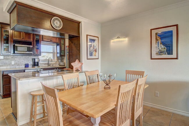 Building Photo - 602 Sea Breeze Ln