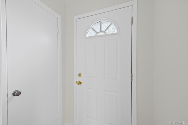 Building Photo - 39 Stewart St