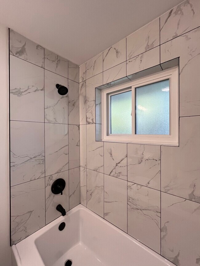 Building Photo - 5220 State Rd