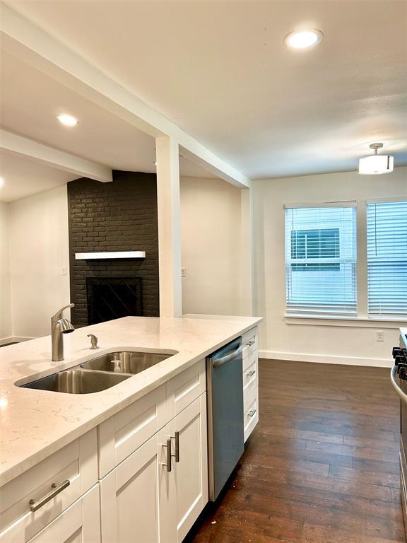 Building Photo - 4914 Scarsdale Dr