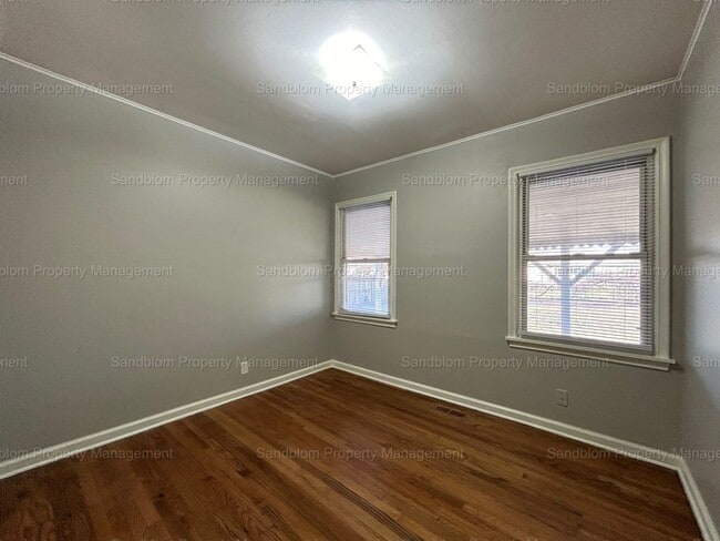 Building Photo - For Lease | Brookside | $1250 Rent