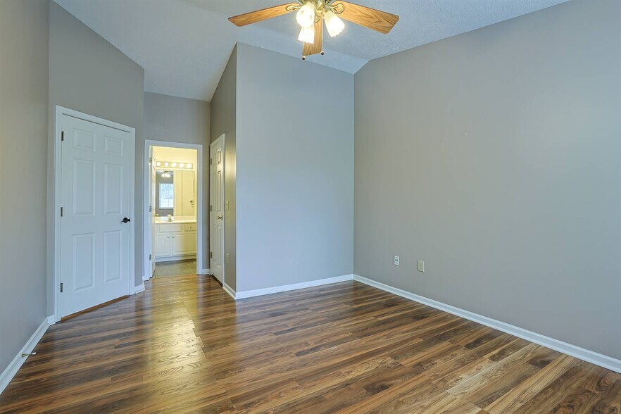 Building Photo - 6635 Brigham Sq