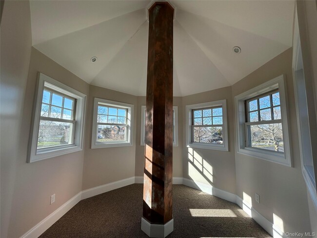 Building Photo - 183 Tahlulah Ln