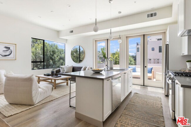 Building Photo - 173 1/2 S Ave 57