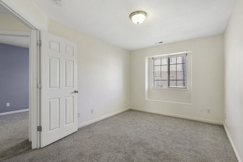Building Photo - 10504 Sage Flats Way