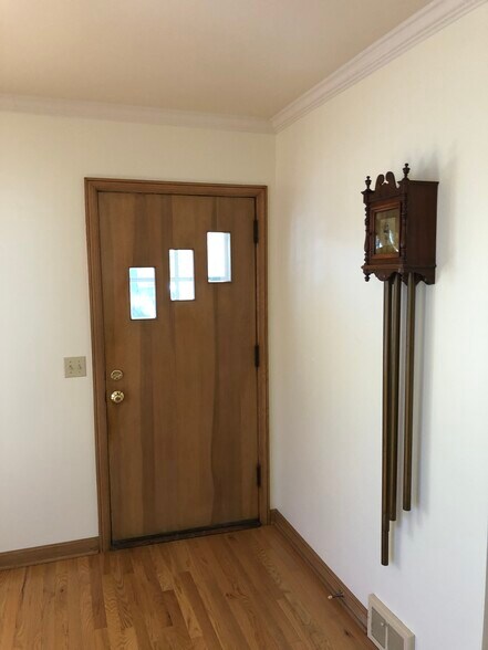 Front Door - 124 Spruce St
