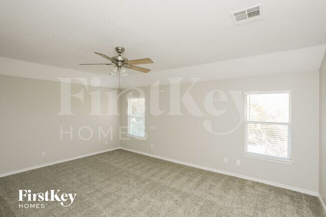 Building Photo - 2137 San Simeon Dr