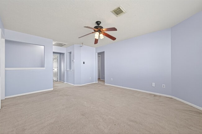 Building Photo - 19215 Hikers Trail Dr