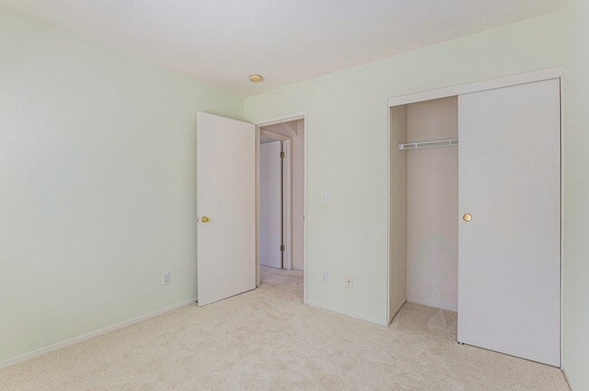 Building Photo - 119 Orr Rd