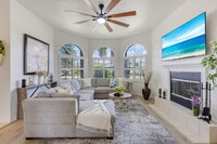 Building Photo - 533 SE 21st Ave