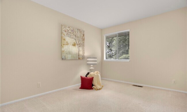 Building Photo - 1 143rd Ave SE