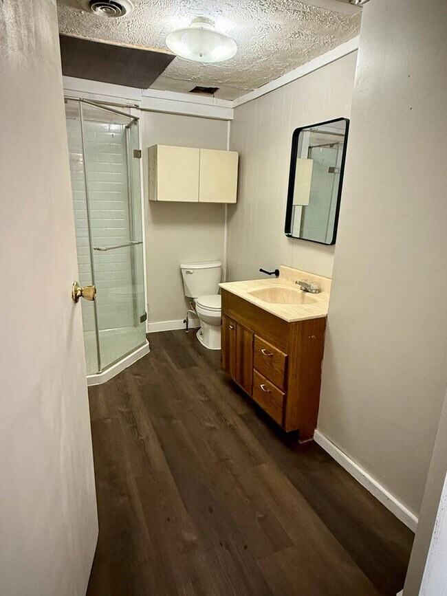 Building Photo - 7564 GH