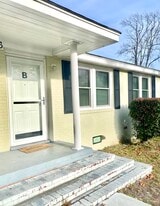 Building Photo - 516 36th Ave N