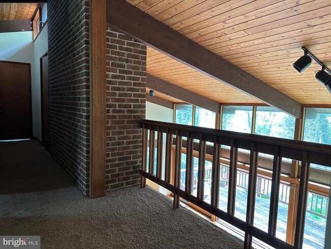 Building Photo - 6022 Munson Hill Rd