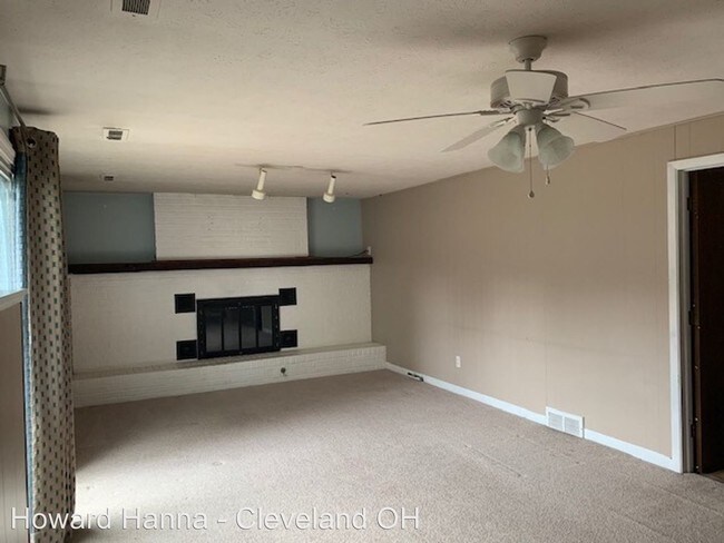 Building Photo - 3 br, 2 bath House - 3801 Stary Drive