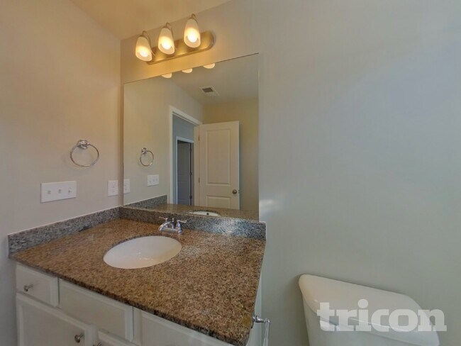 Building Photo - 931 Bryden Ln