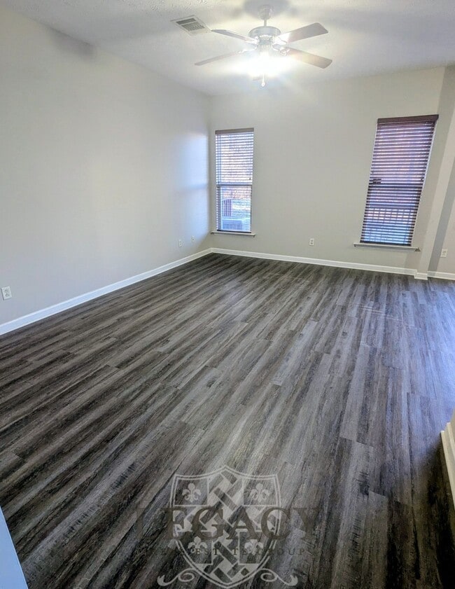 Building Photo - 782 Pippin Dr