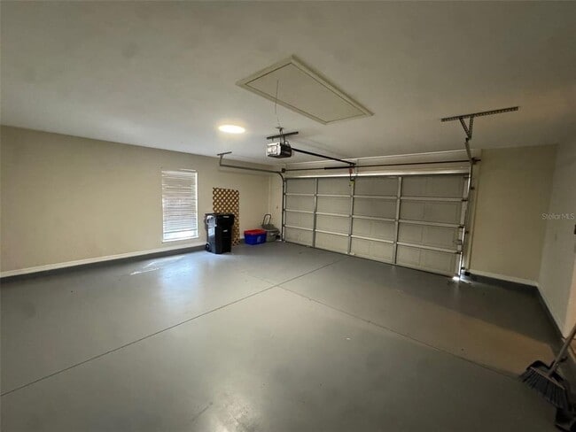 Building Photo - 4404 SW 91st Dr