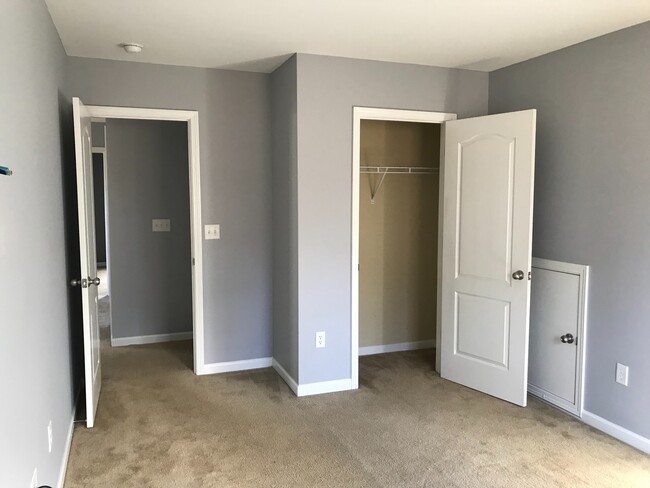 Building Photo - 4 bedroom, 2.5 bath centrally located in Travelers Rest  and North Greenville University!!