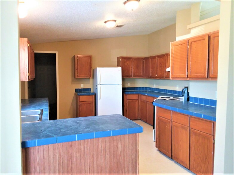 Building Photo - 12443 Farm to Market 968 W