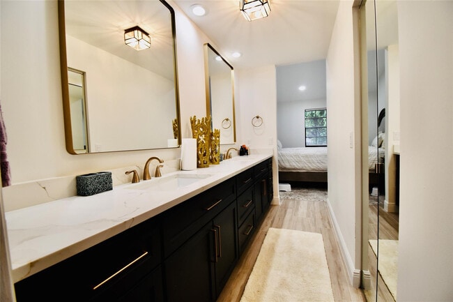 Building Photo - 7917 La Mirada Dr