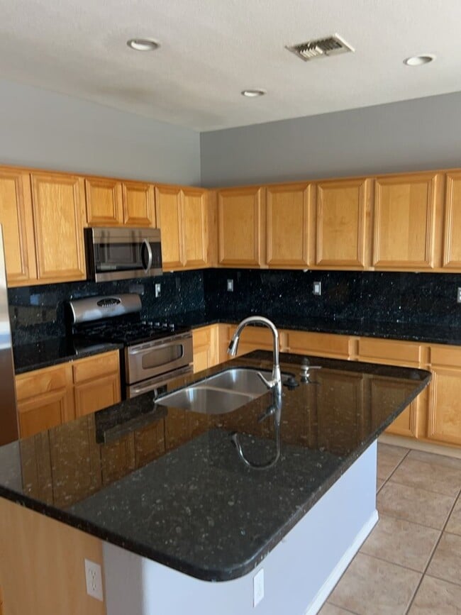 Building Photo - 20205 N 84th Ave