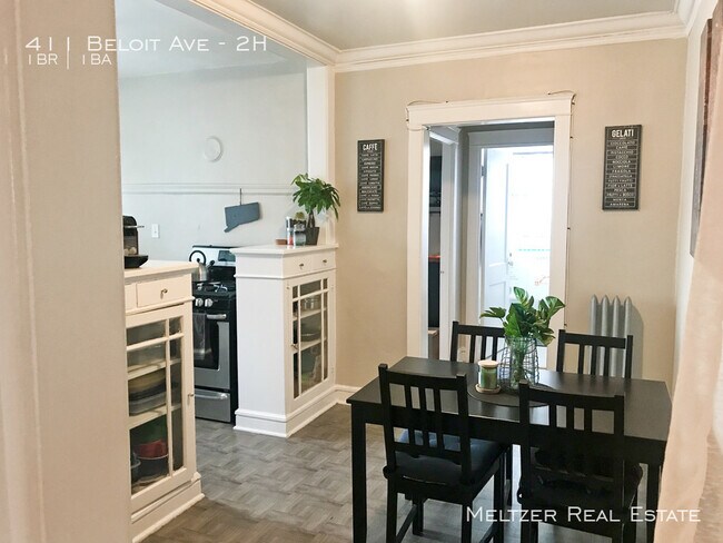 Building Photo - 411 Beloit Ave