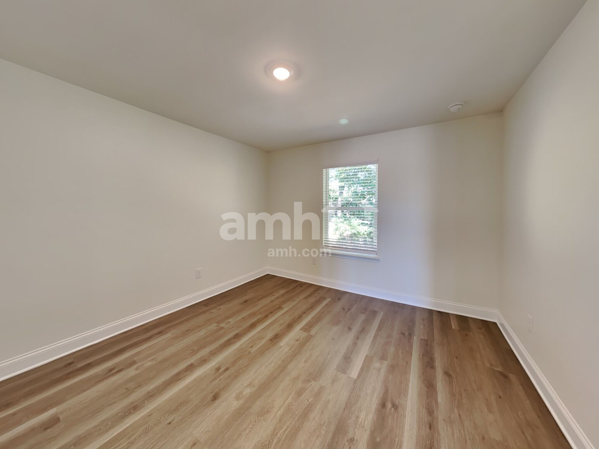 Building Photo - 850 Jubilation St