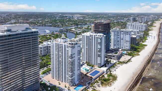 Building Photo - 1370 S Ocean Blvd