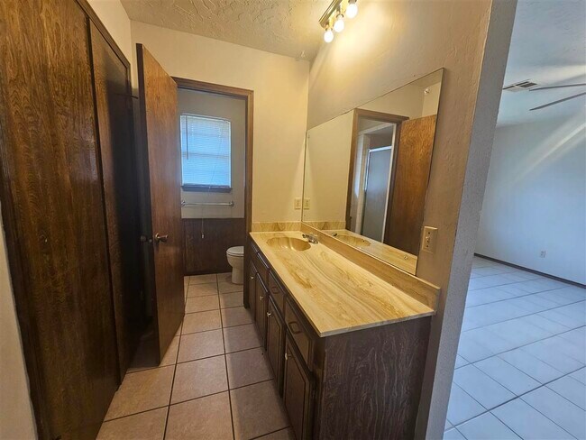 Building Photo - 104 SW 74th St