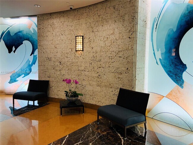 Building Photo - 801 Brickell Key Blvd