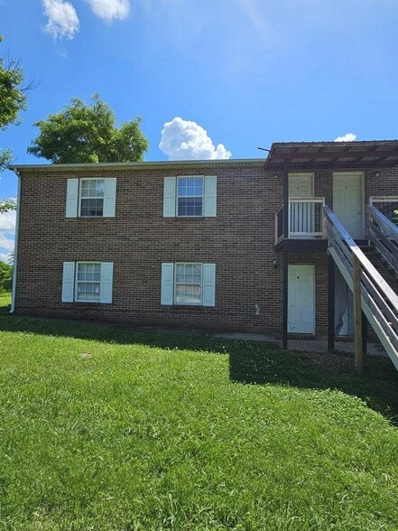 Primary Photo - 50 Gibson Ave