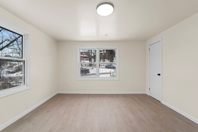 Building Photo - 2616 Shawhan Ave