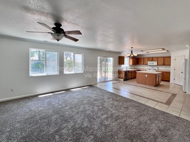 Building Photo - 6054 E Hampton Way