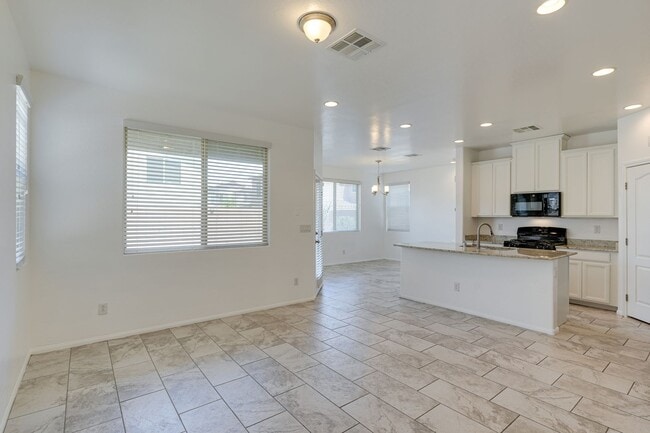 Building Photo - ** COMING SOON ** Modern Open-Concept Rental Home with White Shaker Kitchen Cabinets & Low-Mainte...