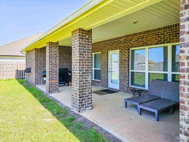Building Photo - 5636 Blake Ln