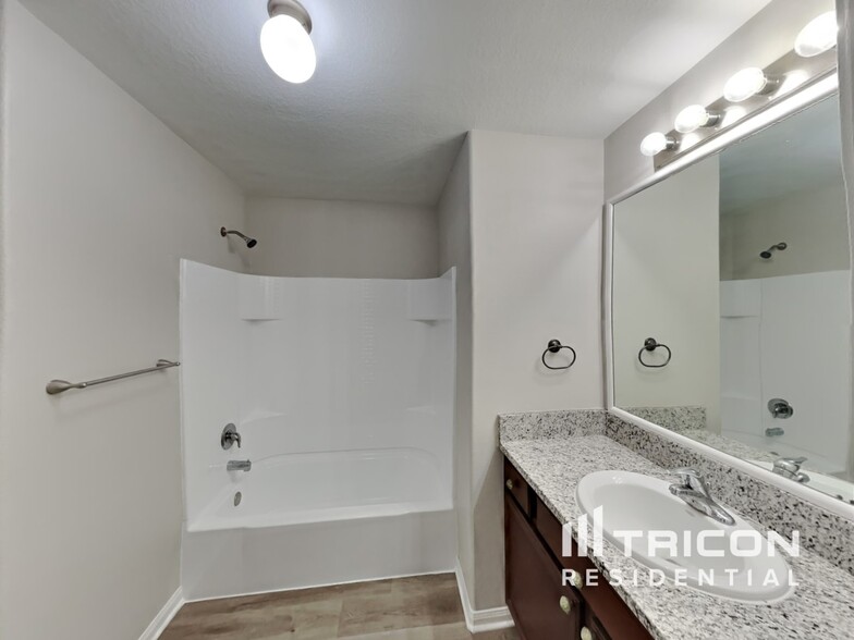 Building Photo - 308 Crooked Pine Court