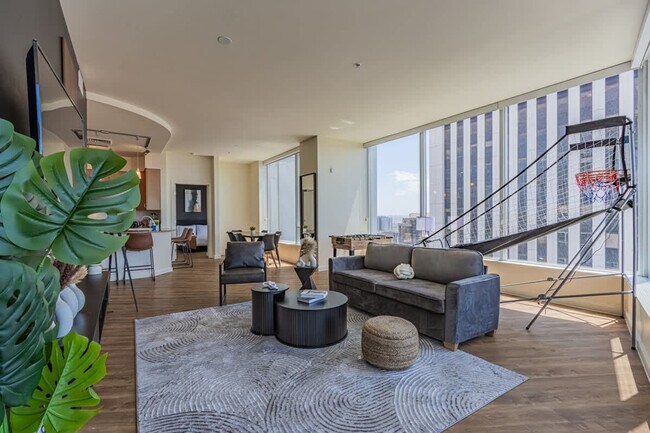 Building Photo - 44 W Monroe St