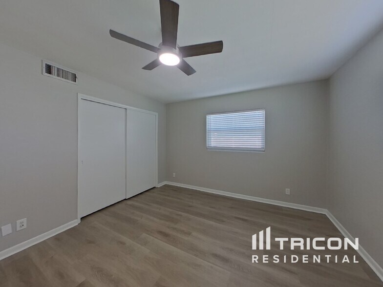 Building Photo - 1475 Sandy Ln