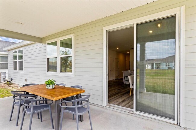 Building Photo - 85 Las Casitas Blvd