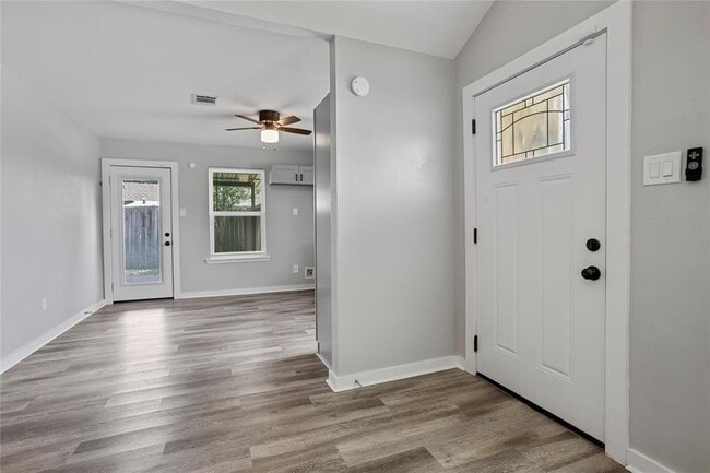 Building Photo - 4640 Orange Cir S