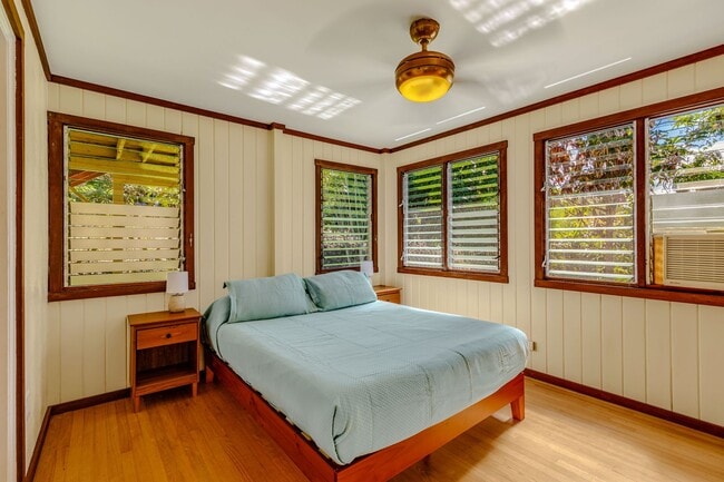 Building Photo - Your Perfect 2-Bed/2-Bath Duplex in Kailua Kona!