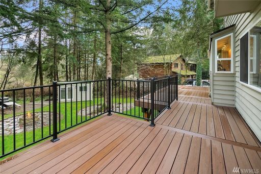 Building Photo - Charming Lynnwood/Bothell area Home For Rent with large 1/2 acre lot Available June!