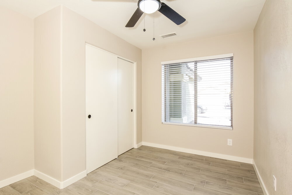 Building Photo - 15915 W Tasha Dr