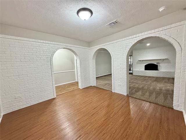 Building Photo - 2744 S Cypress Cir