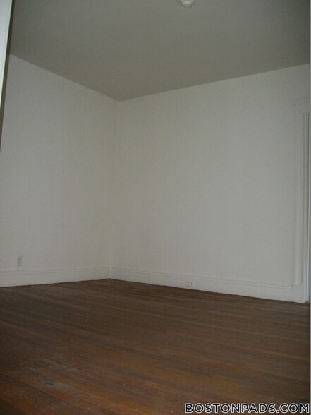 Building Photo - 1171 Boylston St