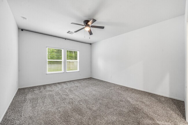 Building Photo - 24122 Juniper Hts Dr