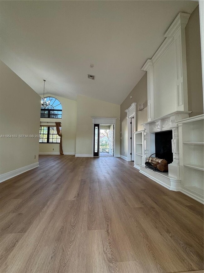 Building Photo - 3160 Peachtree Cir