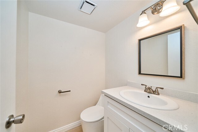 Building Photo - 22810 Chardonnay Dr